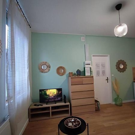 Namaste Studio By T&L Apartment Denain Екстериор снимка