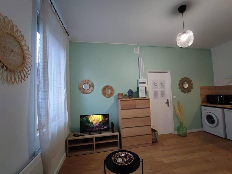 Namaste Studio By T&L Apartment Denain Екстериор снимка