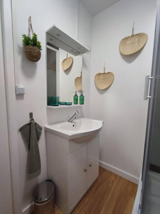 Namaste Studio By T&L Apartment Denain Екстериор снимка